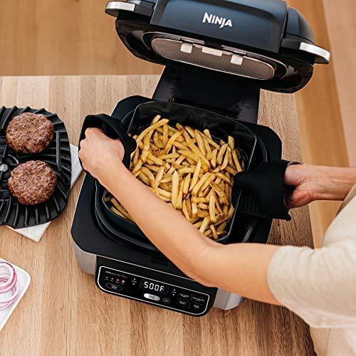 Ninja Foodi 5-in-1 4-qt. Air Fryer, Roast, Bake, Dehydrate Indoor Electric Grill (AG301), 10" x 10", Black and Silver