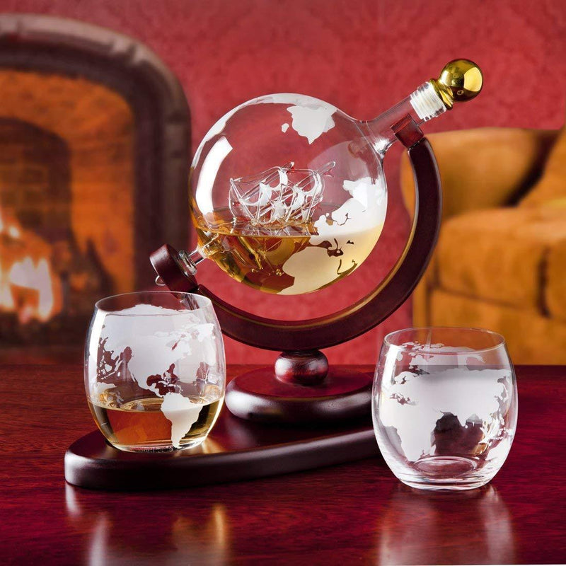 Godinger Whiskey Decanter Globe Set with 2 Etched Globe Whisky Glasses - for Liquor, Scotch, Bourbon, Vodka - 850ml